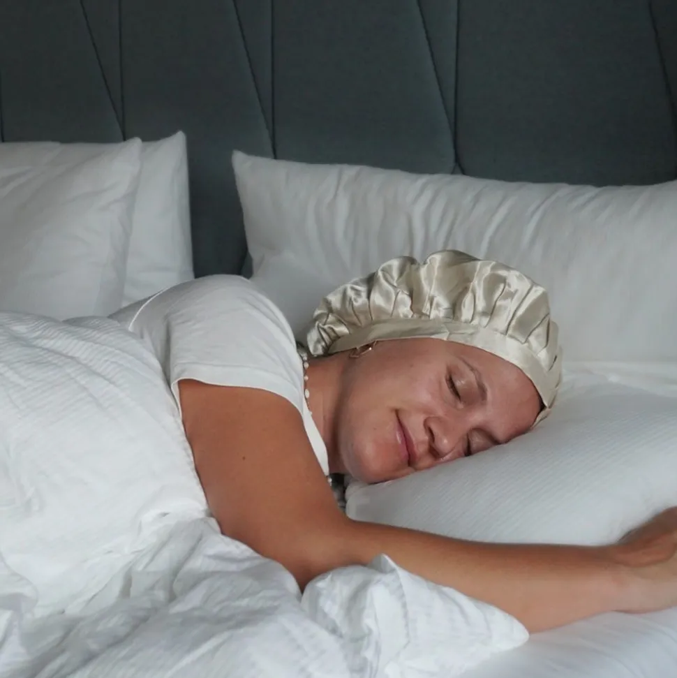 Lotta Curls Silk Bonnet Seidenhaube Champagne