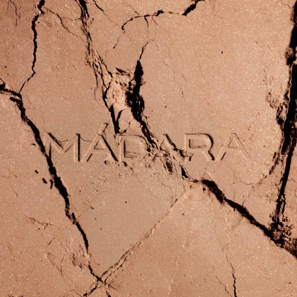 MÁDARA MIDSUMMER Soft Silk Mineral Bronzer #1 HEAT 9 g