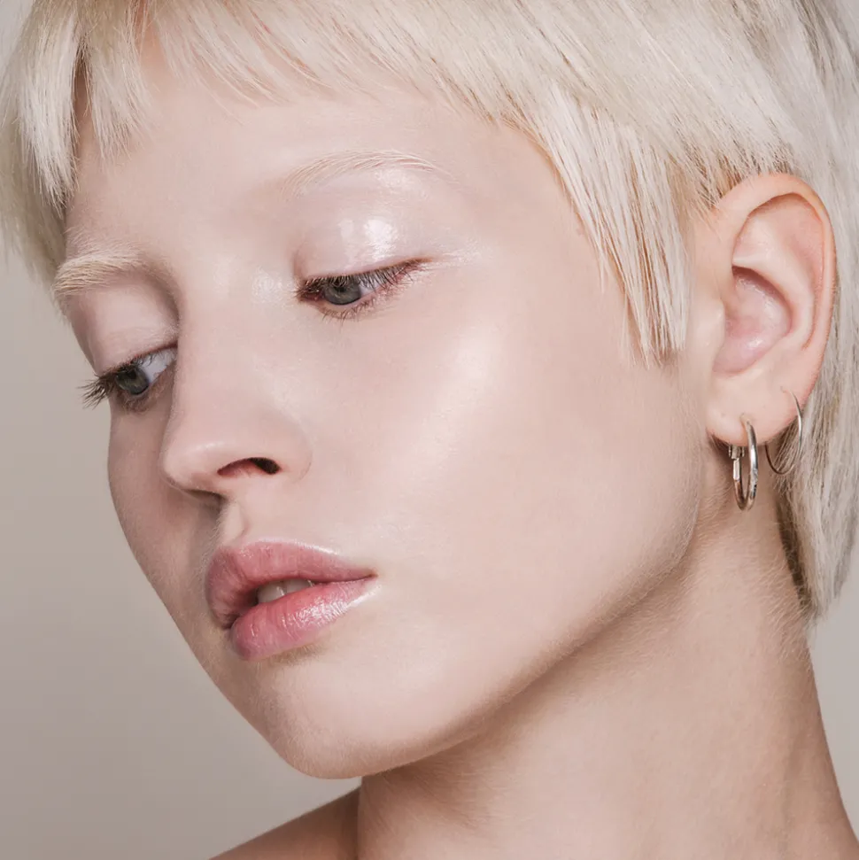 MÁDARA Skinonym Foundation #10 Porcelain 30 ml