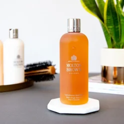 Molton Brown Thickening Shampoo With Ginger Extract 300 ml
