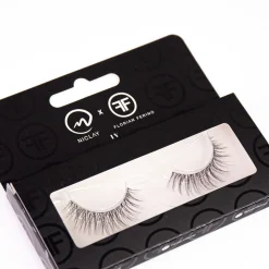 NICLAY by Florian Ferino Wimpernkranz Look 4