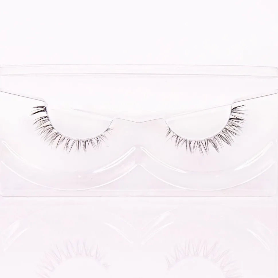 NICLAY by Florian Ferino Wimpernkranz Look 3