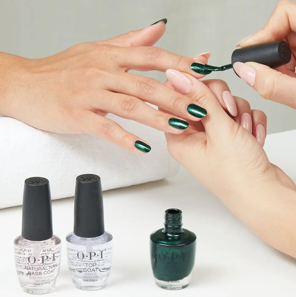 OPI Holiday Terribly Nice Nail Lacquer - Peppermint Bark and Bite 15 ml