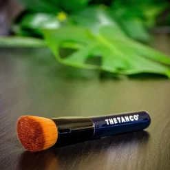 The Tan Co. Kabuki Pinsel