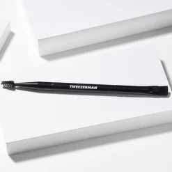 Tweezerman Flacher Augenbrauenpinsel & Bürste