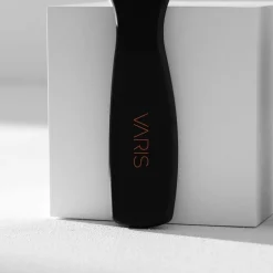 VARIS Paddle Brush
